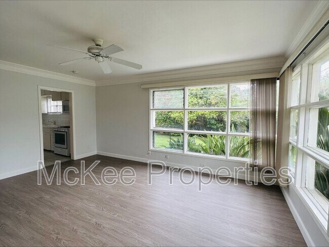 Foto del edificio - 907 Hayes Ave