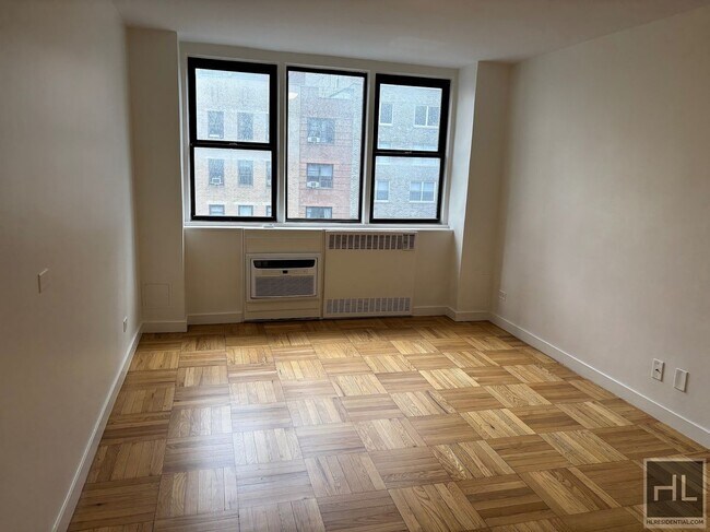 Building Photo - East 79th Street