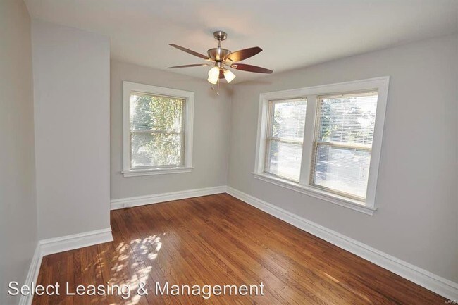 Foto del edificio - 3457 Lawn Ave