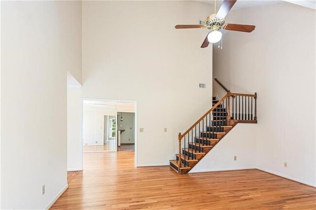 Building Photo - 1617 Defoors Walk NW