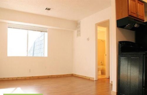 Building Photo - 2613 Rogers Ave
