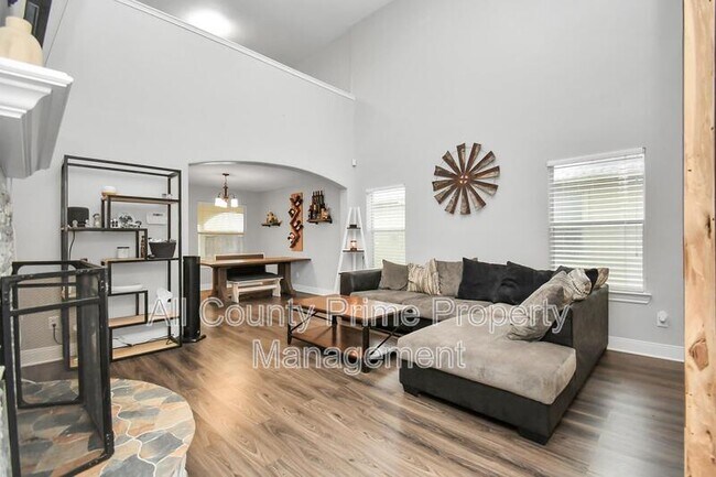 Foto del edificio - 6547 Holly Cove Ln