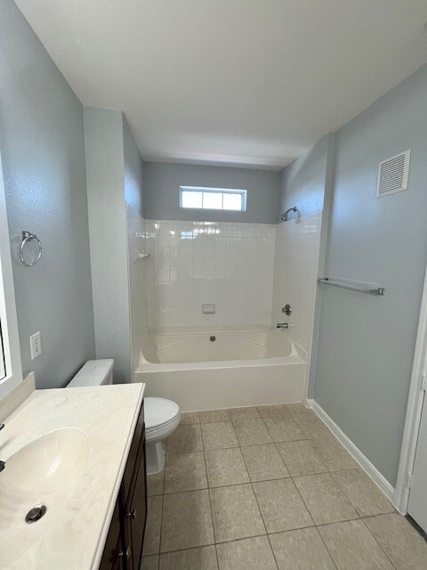 Building Photo - 7575 Kirby Dr
