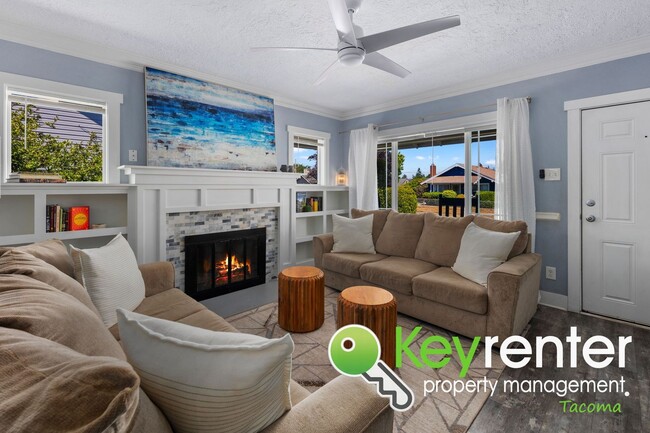 Building Photo - Remodeled Tacoma Gem with Private Yard, Ga...