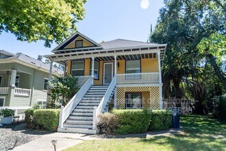 Building Photo - 2326 Castro Way