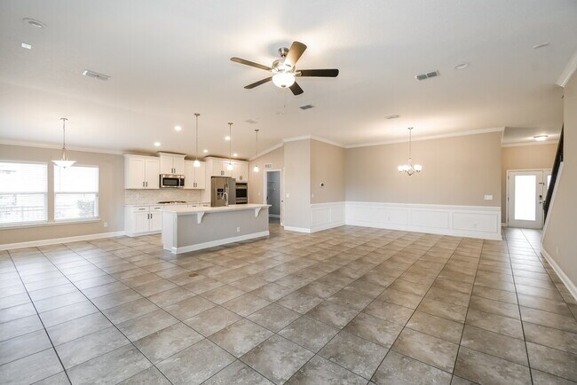 Foto del edificio - 151 Providence Dr