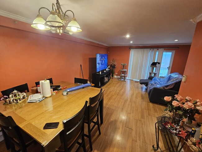 Building Photo - 1910 W Hatherleigh Ct