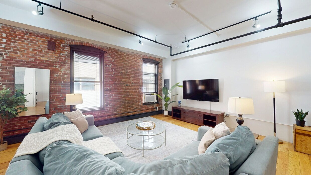 Foto principal - 13-19-19 Stanhope St