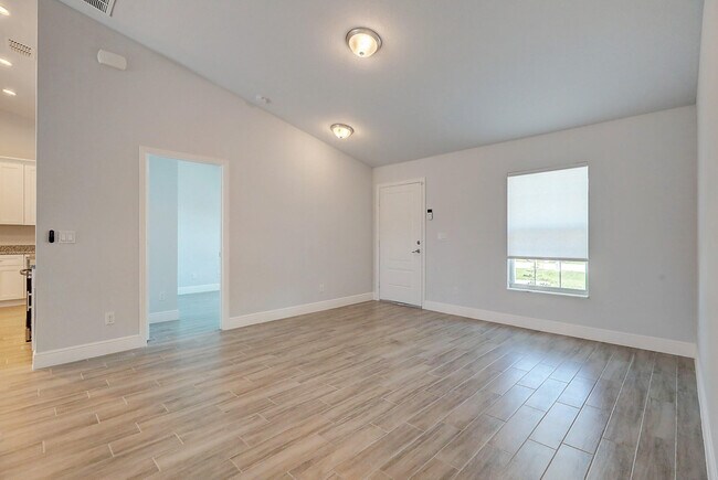 Foto del edificio - 2352 SW Plum Ct