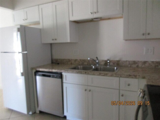 Building Photo - 2112 Bahamas Ct