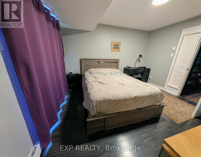 Building Photo - 3D Crestlea Crescent