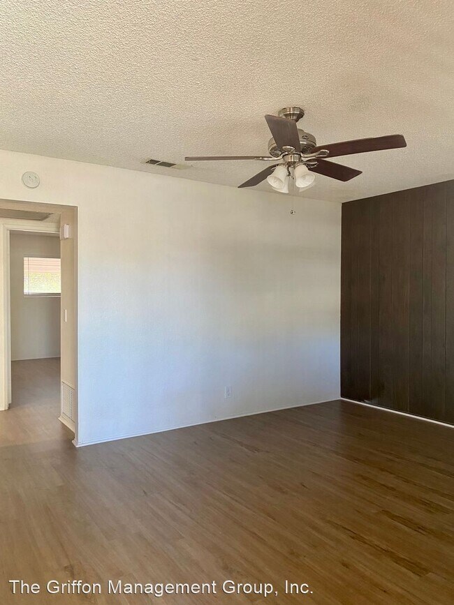 Building Photo - 2 br, 1 bath House - 682 San Marino Street