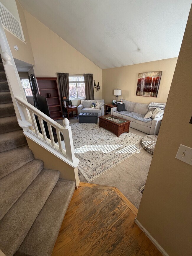 Foto del edificio - 4268 Stoneridge Dr