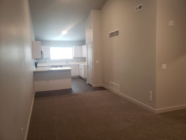 Foto del edificio - 2 bed 1 bath in Springville