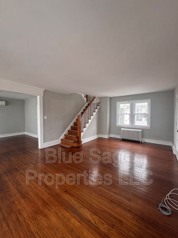 Foto del edificio - 210 W Dupont St