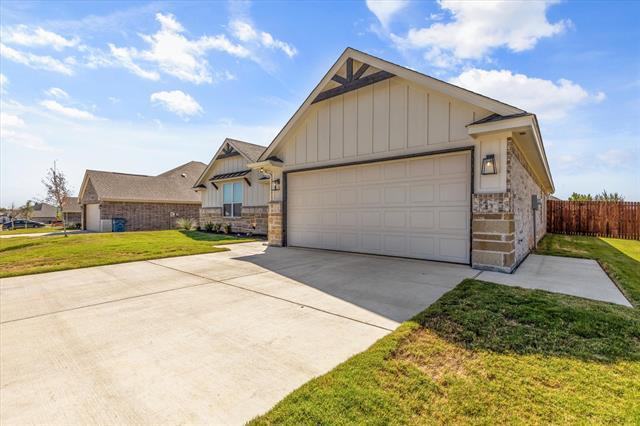 Building Photo - 3003 Promenade Dr