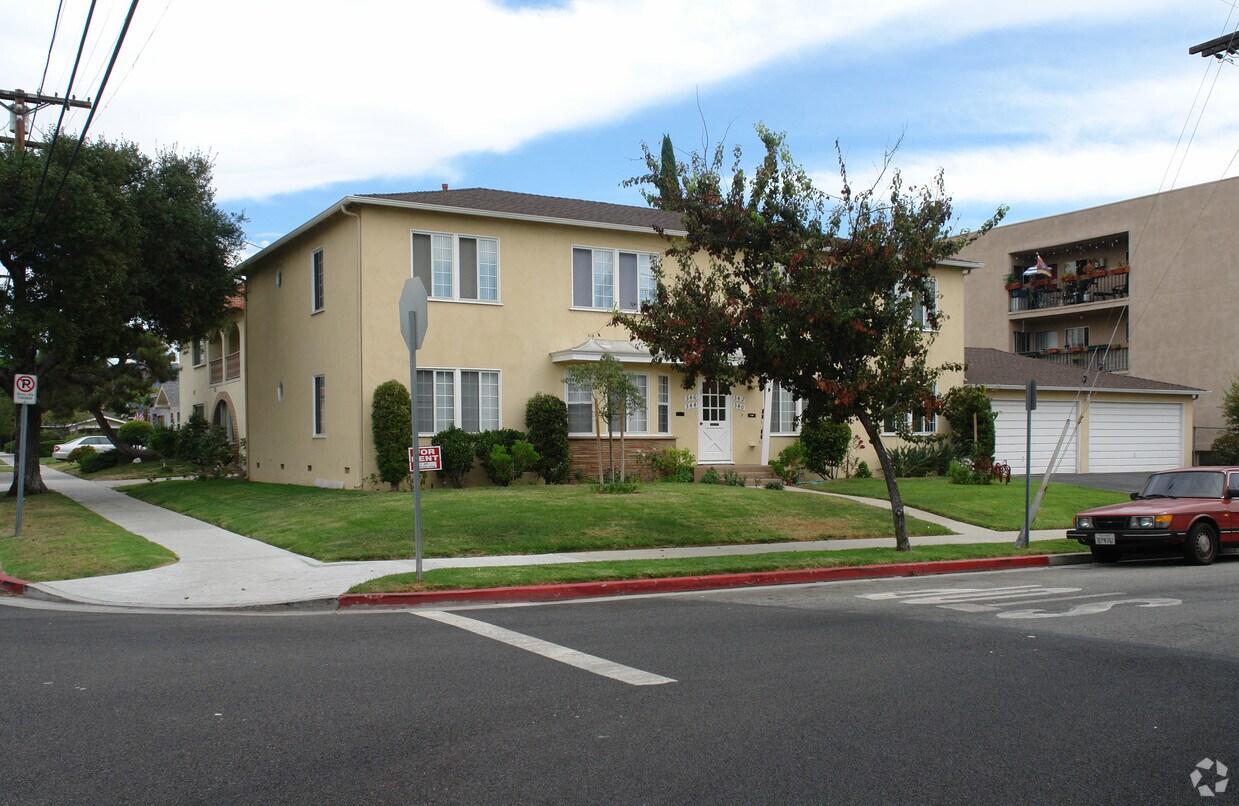 Primary Photo - 340 N Belmont St