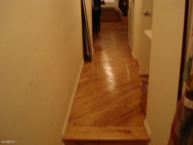 Foto del edificio - Studio, 1 bath  - 237 Thompson St