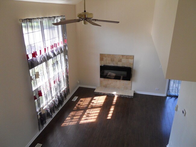 Building Photo - 181 Hazelnut Dr