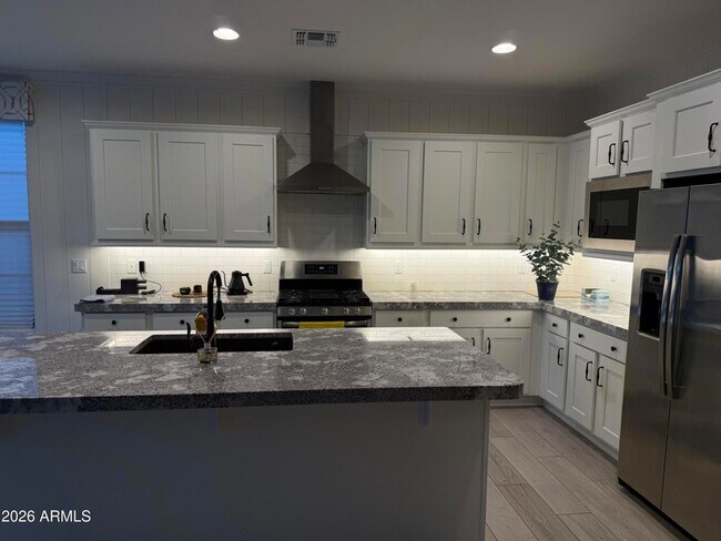 Foto del edificio - 16607 S 9th St