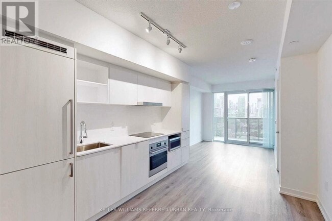 Building Photo - 138 Downes St