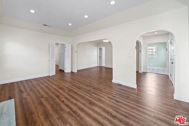 Foto del edificio - 1453 S Durango Ave