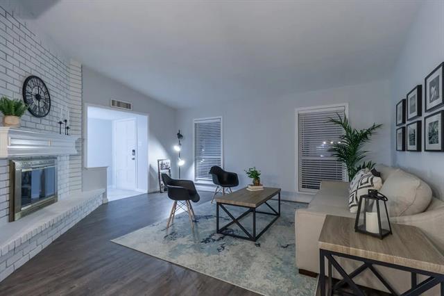 Foto del edificio - 4821 Hamilton Ct