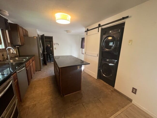 Building Photo - Wonderful single-family home for rent in downtown Fairplay!