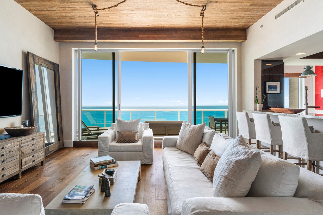 Foto principal - 2700 N Ocean Dr