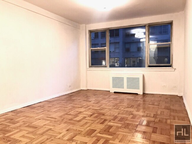 Foto del edificio - EAST 55 STREET