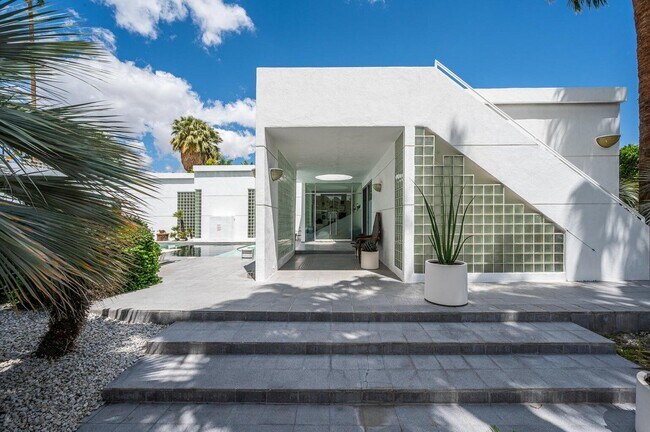 Foto del edificio - 520 W Vía Lola
