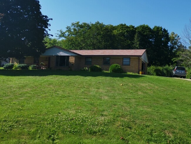 Building Photo - 5360 S Maryknoll Dr