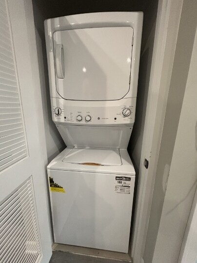 Foto del edificio - 5911 N Nashotah Ave