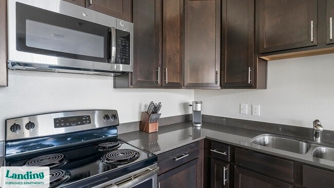 Foto del edificio - 24530 Gosling Rd