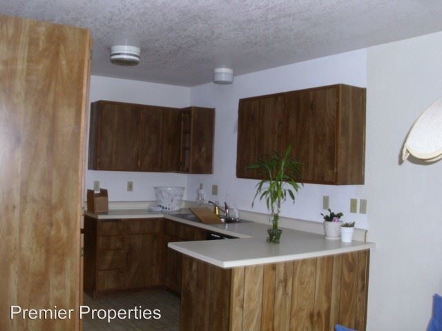 Building Photo - 243-243 Cypress St