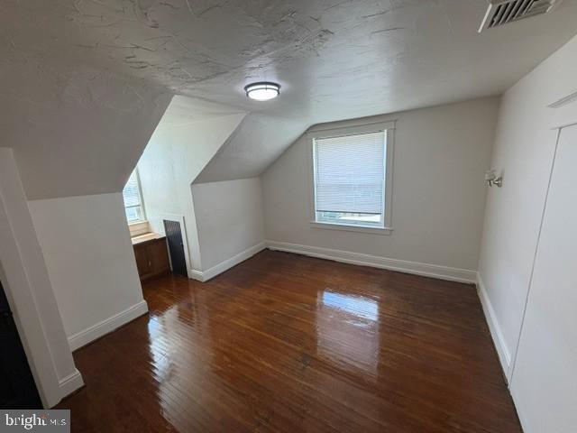 Building Photo - 424 Linden Ave