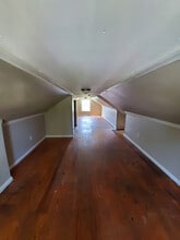 Building Photo - 158 Leeward Ave