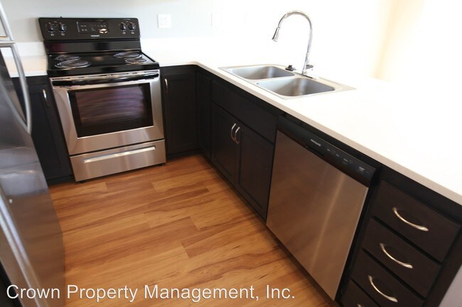 Building Photo - 3625-3627 Phantom Way