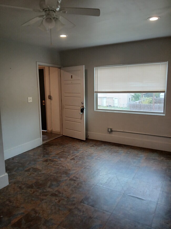 Building Photo - 2129 16th St