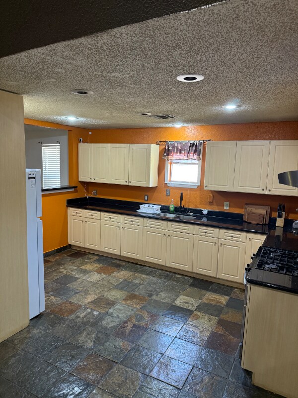 Foto del edificio - 1330 Horace St