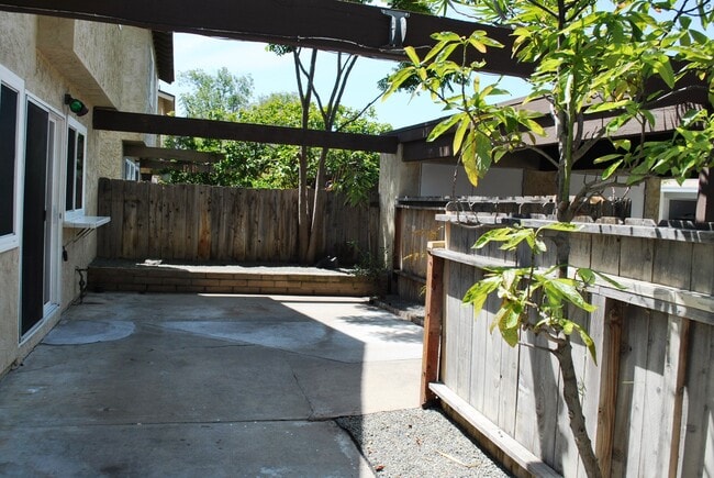 Foto del edificio - 10626 Escobar Dr