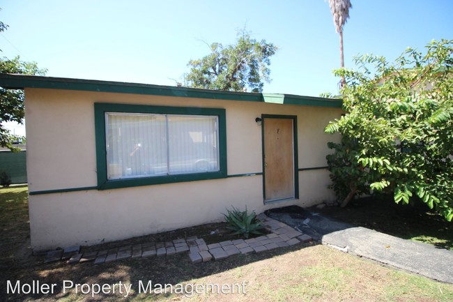 Foto del edificio - 2700-2706 Meeker Ave