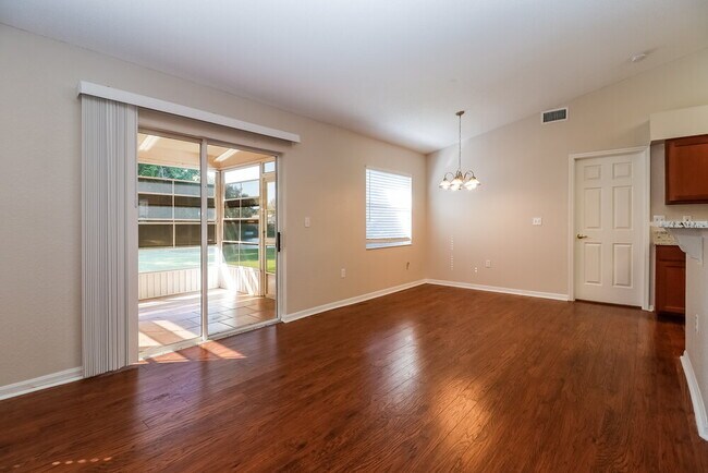 Building Photo - 6799 Shepherd Oaks Rd
