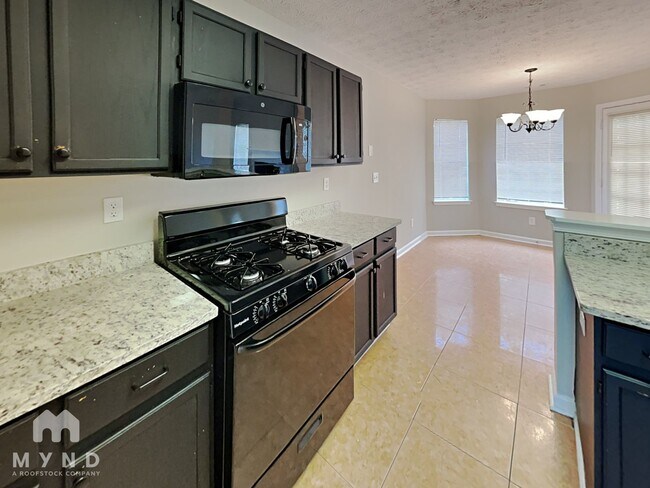 Foto del edificio - 1112 W Shore Dr