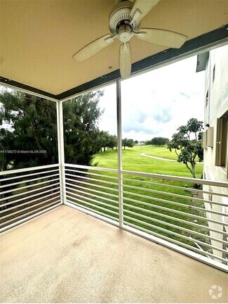 Building Photo - 2500 SW 81st Ave