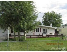 Building Photo - 1915 Parkhill Dr