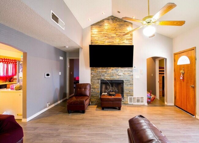 Building Photo - 1789 Dean Jones Dr