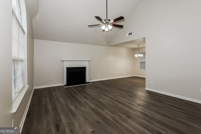 Foto del edificio - 4153 Ward Lake Trail