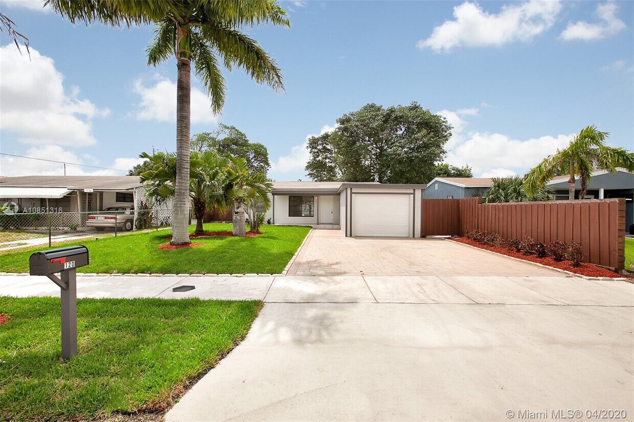 Foto principal - 120 NW 54th St