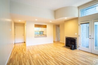 Building Photo - 4685 Galewood St
